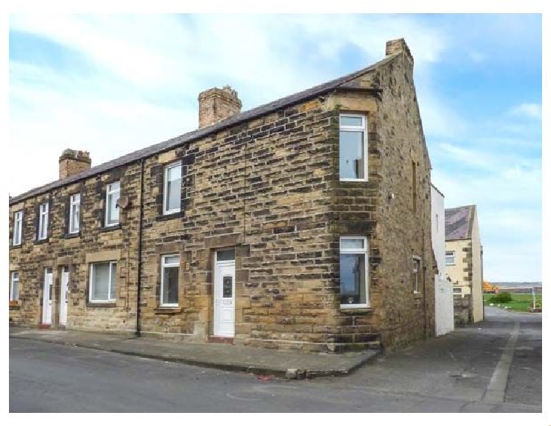 23 Gordon Street a holiday cottage rental for 4 in Amble, 