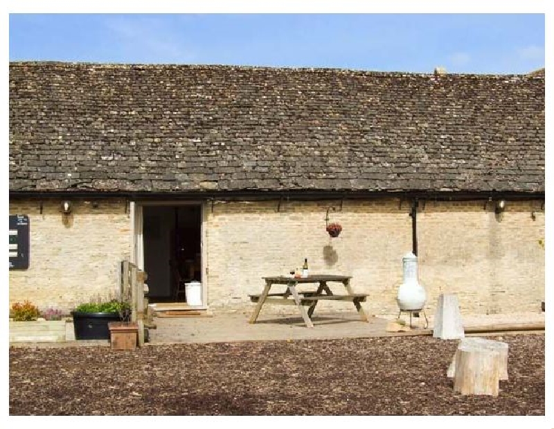 Parlor a holiday cottage rental for 5 in Lechlade-On-Thames, 