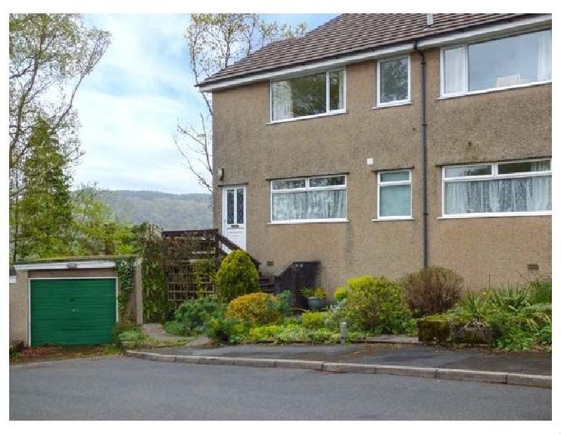 Biskey View a holiday cottage rental for 4 in Bowness-On-Windermere, 