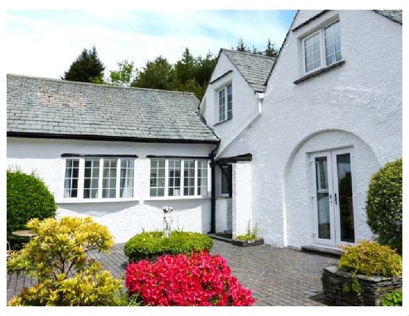 The Nook a holiday cottage rental for 6 in Bowness-On-Windermere, 