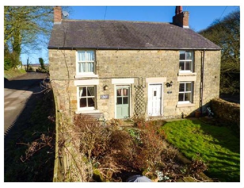 1 Moor View a holiday cottage rental for 4 in Lockton, 