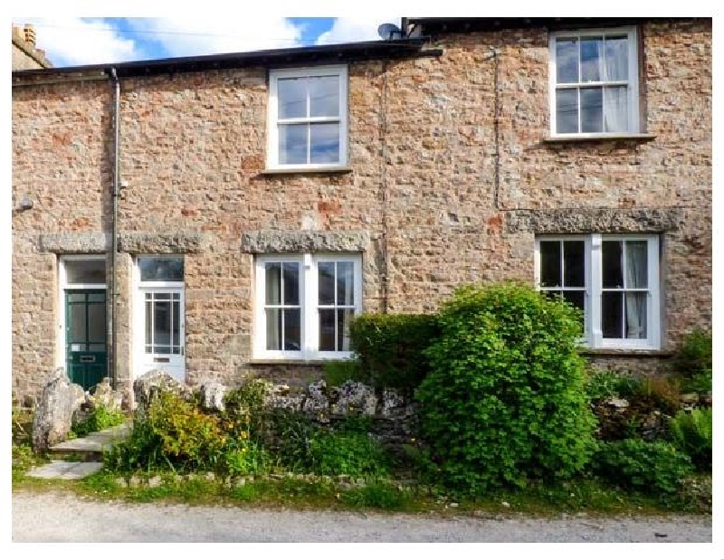 Fox Cottage a holiday cottage rental for 4 in Arnside, 