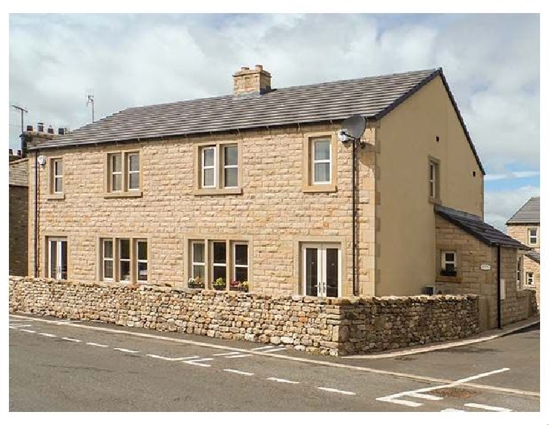 Thistledown a holiday cottage rental for 5 in Ingleton, 