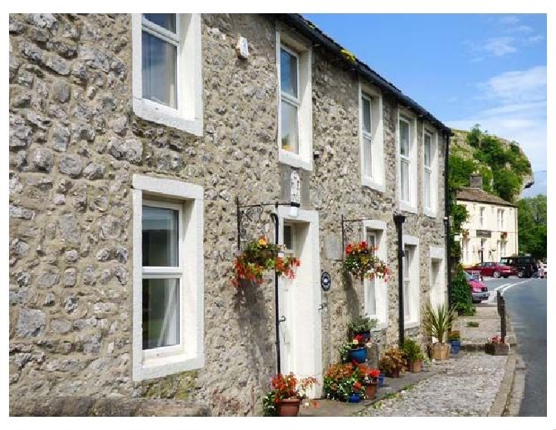 Anglers Cottage a holiday cottage rental for 10 in Kilnsey, 