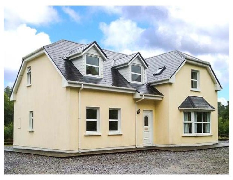 Lounaghan House a holiday cottage rental for 8 in Kenmare, 