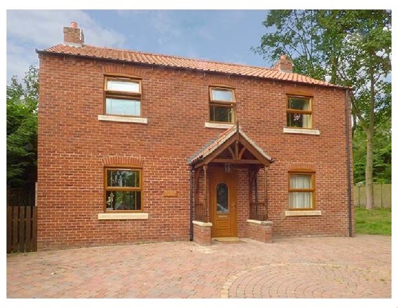 Sycamore Lodge a holiday cottage rental for 8 in Horncastle, 