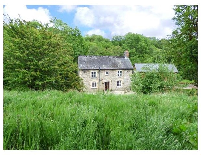 Ploony Cottage a holiday cottage rental for 6 in Bleddfa, 