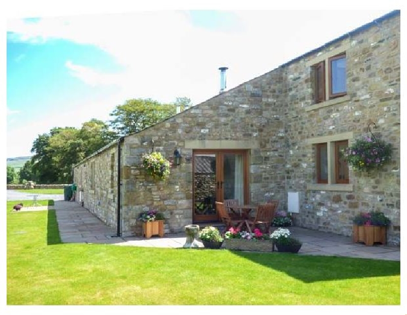 Coppa Hill Barn a holiday cottage rental for 4 in Ingleton, 