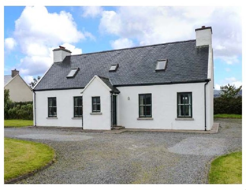 Carrig Mor a holiday cottage rental for 8 in Waterville, 