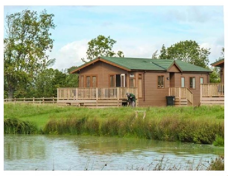 Bramley Lodge a holiday cottage rental for 6 in Hewish, 
