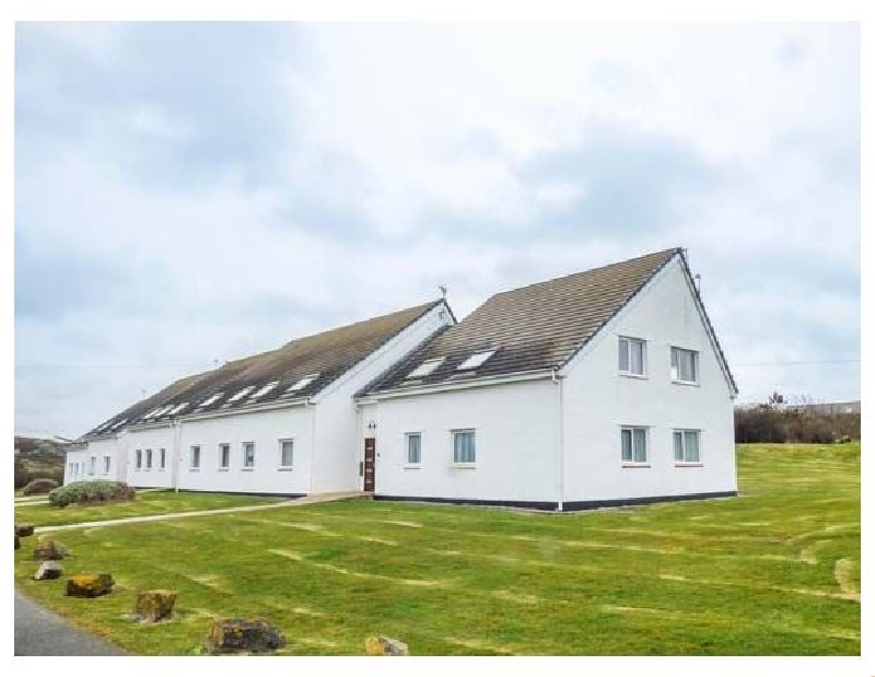 Isallt Lodge a holiday cottage rental for 7 in Trearddur Bay, 