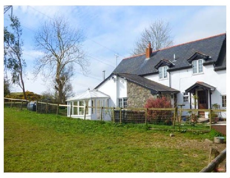 Glan Y Gors Cottage a holiday cottage rental for 4 in Eglwysbach, 