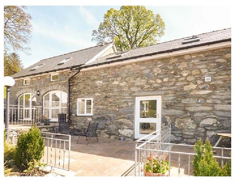 Aran a holiday cottage rental for 2 in Bala, 