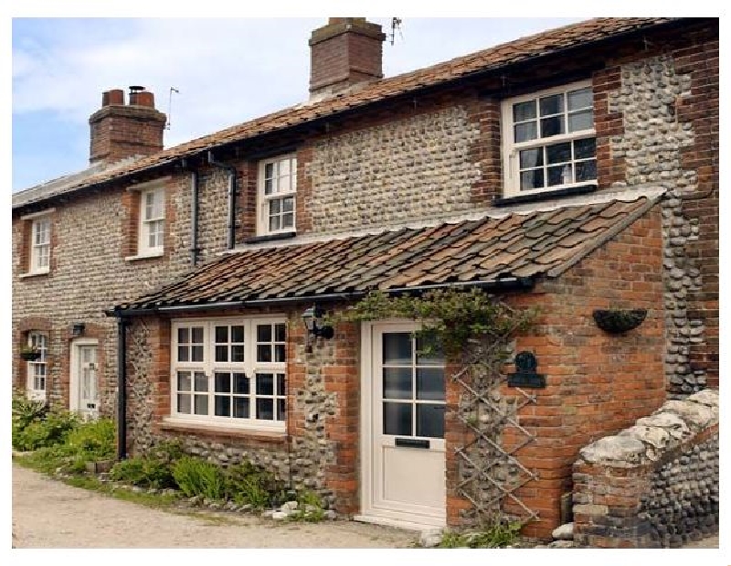 Waverley Cottage a holiday cottage rental for 3 in East Runton, 