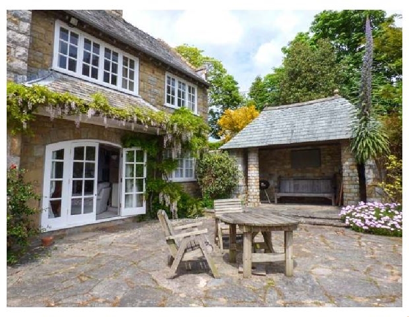 The Patio Apartment a holiday cottage rental for 6 in Abersoch, 