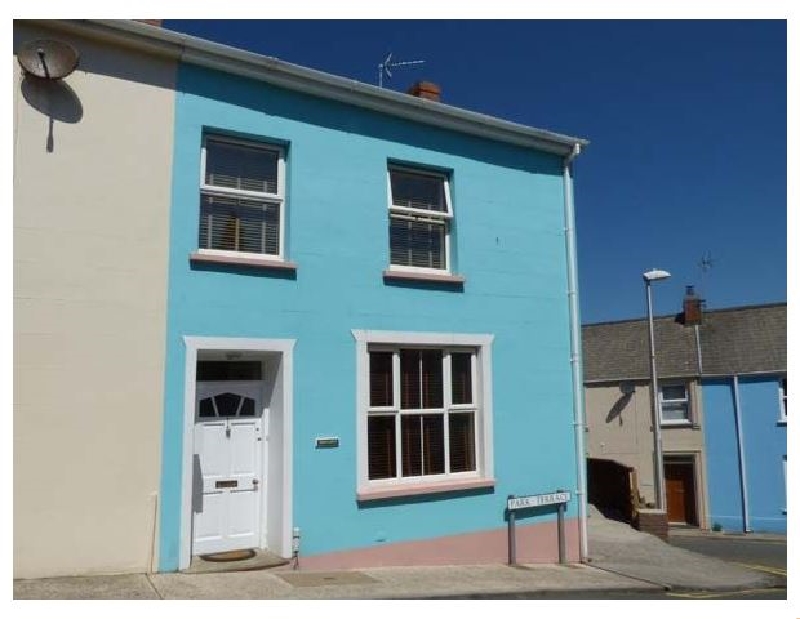 Dringarth a holiday cottage rental for 8 in Tenby, 