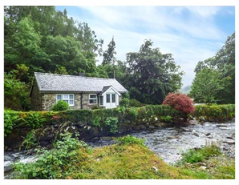 Riverside Cottage a holiday cottage rental for 3 in Penmaenpool , 