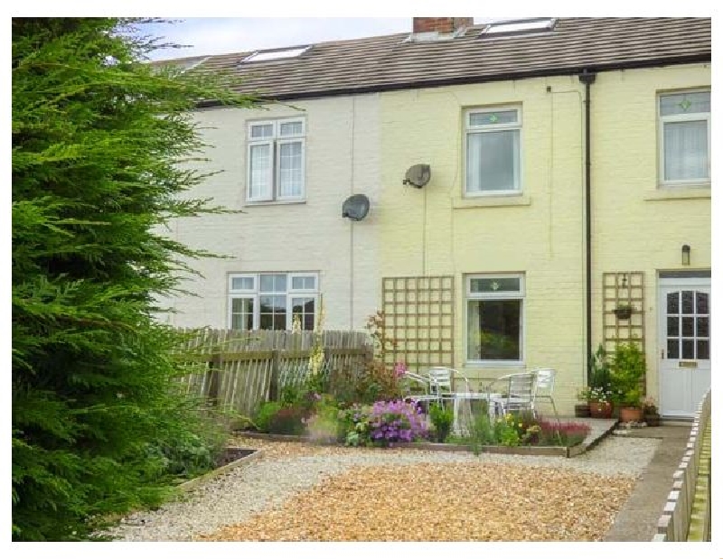 Pebble Cottage a holiday cottage rental for 5 in Hinderwell, 
