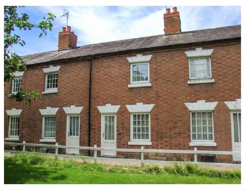 11 Victoria Cottages a holiday cottage rental for 3 in Stratford-Upon-Avon, 