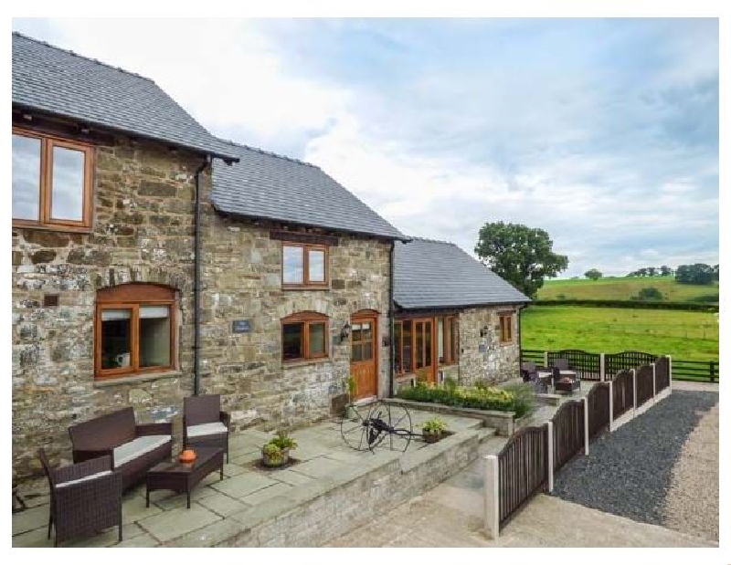 The Stables a holiday cottage rental for 4 in Llanfair Caereinion, 