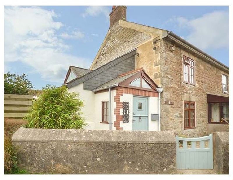 Victoria Cottage a holiday cottage rental for 4 in St Newlyn East, 