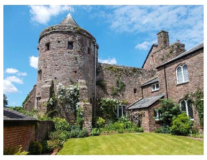 Details about a cottage Holiday at Castle Barton
