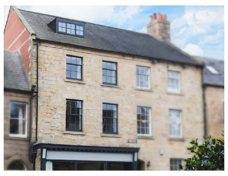 The Old Newsagent's a holiday cottage rental for 8 in Alnwick, 
