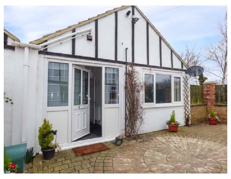 Field View a holiday cottage rental for 2 in Cleethorpes, 