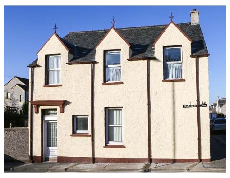 St. Duthus House a holiday cottage rental for 5 in Stornoway, 