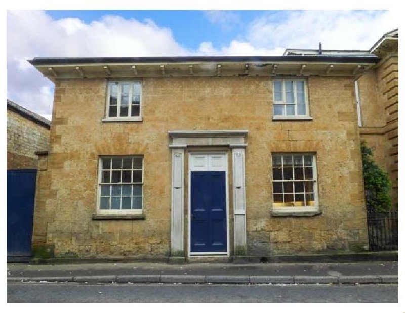 East Wing a holiday cottage rental for 4 in Crewkerne, 