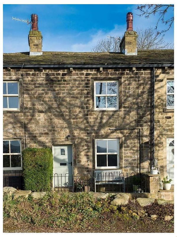 Beacon Cottage a holiday cottage rental for 3 in Addingham, 