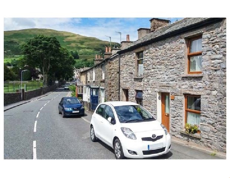 Fells Cottage a holiday cottage rental for 4 in Sedbergh, 