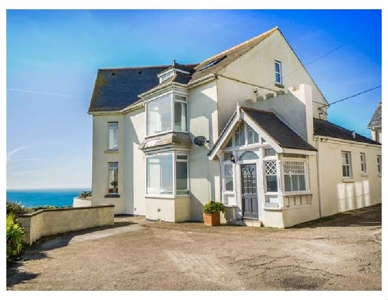 Carn Eve a holiday cottage rental for 14 in Sennen Cove, 