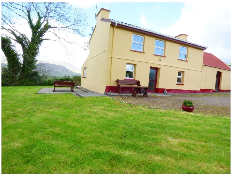 Ceol Na N'ean a holiday cottage rental for 6 in Sneem, 