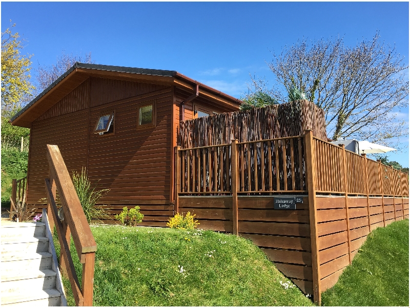 Hideaway Lodge a holiday cottage rental for 4 in Tintagel, 