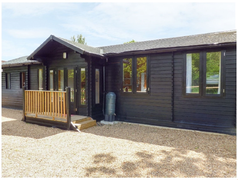 The Garden Lodge a holiday cottage rental for 5 in Norwich, 