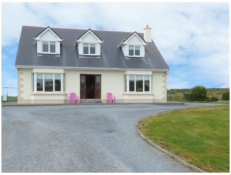 Folan Cottage a holiday cottage rental for 8 in Carna, 