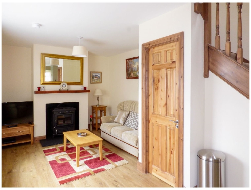 No 1 Bath Terrace a holiday cottage rental for 4 in Moville, 