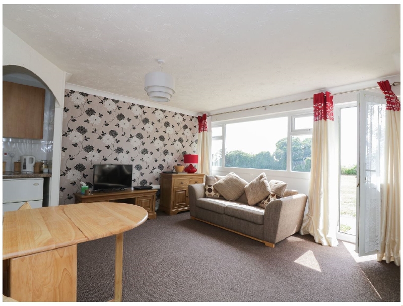 Waveney View a holiday cottage rental for 4 in Burgh Castle, 