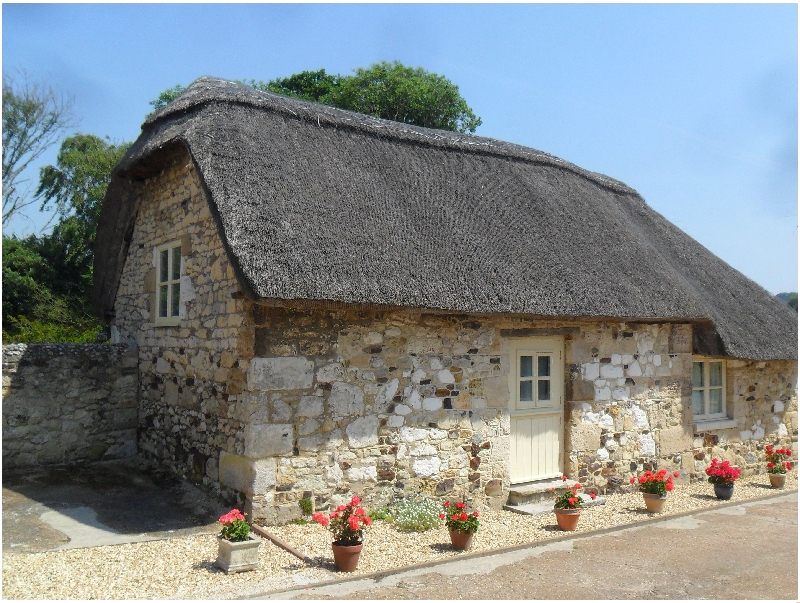 Sheepwash Barn a holiday cottage rental for 3 in Freshwater, 