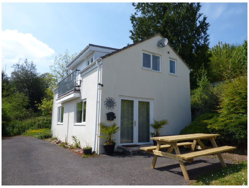 Chalet a holiday cottage rental for 4 in High Bickington, 