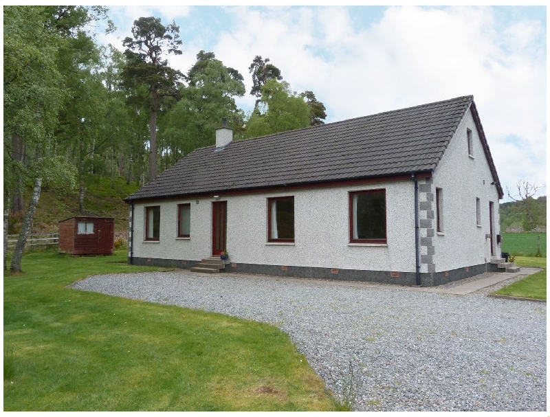 Birchbank a holiday cottage rental for 6 in Grantown-On-Spey, 