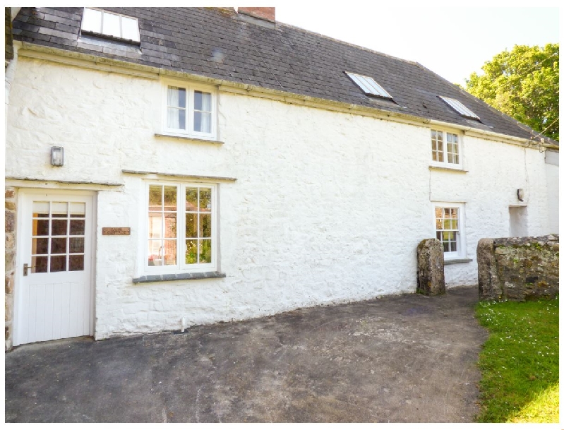 Farm Cottage a holiday cottage rental for 4 in Marazion, 