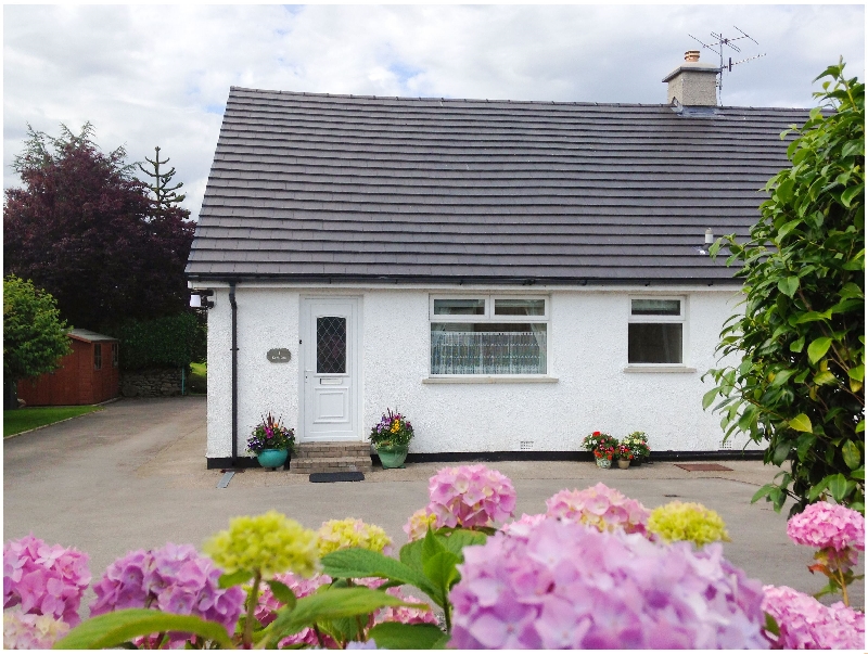 Kent Lea Cottage a holiday cottage rental for 6 in Kendal, 