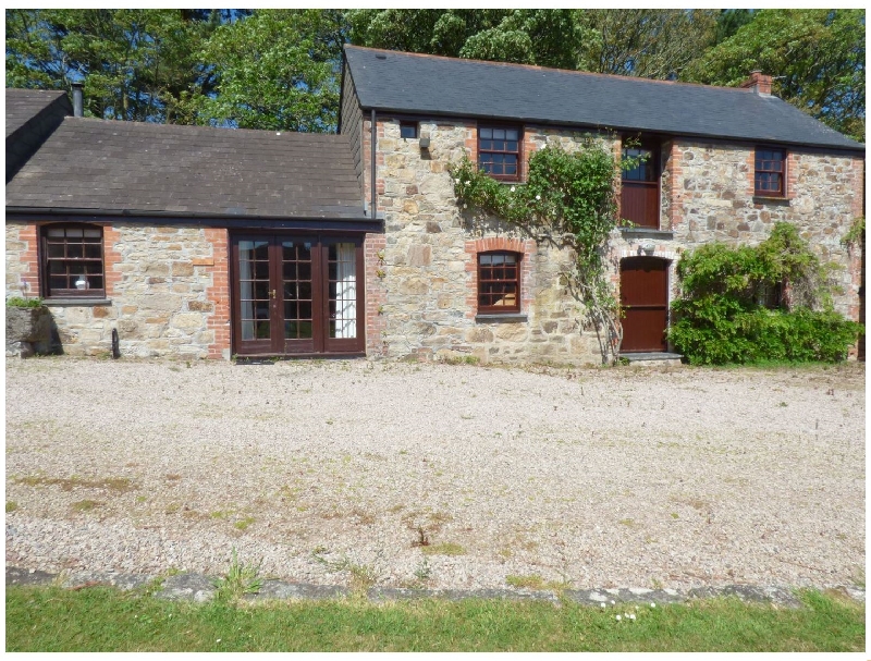 Barn Cottage a holiday cottage rental for 6 in Marazion, 