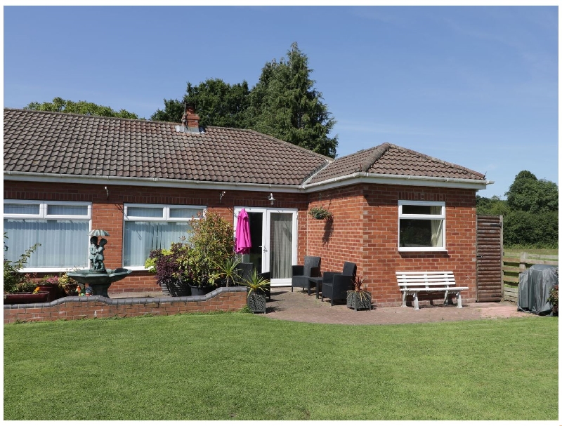 The Bungalow a holiday cottage rental for 4 in Dunnington, 