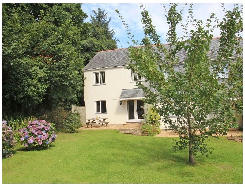 Bramble Cottage a holiday cottage rental for 6 in Falmouth, 