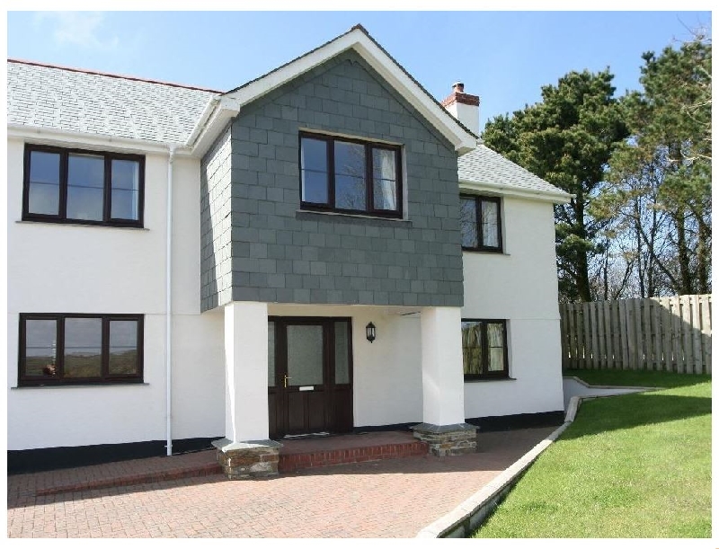 Atlantic Breeze a holiday cottage rental for 8 in Camelford, 