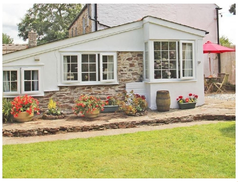 Rowan a holiday cottage rental for 2 in Perranporth, 
