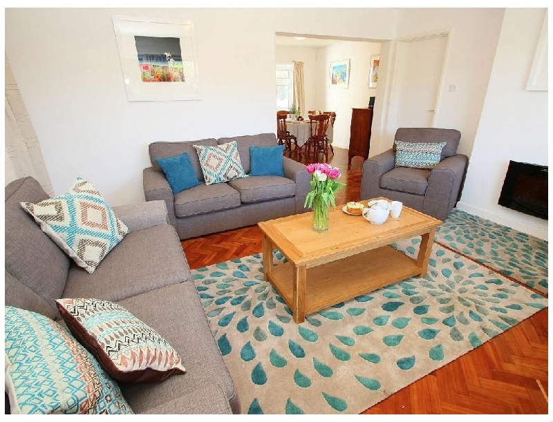 Garden Apartment a holiday cottage rental for 6 in Porthcurno, 